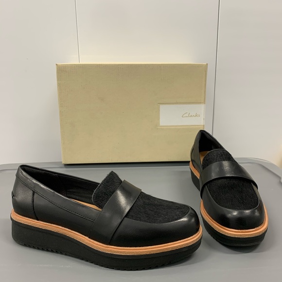 Clarks Shoes - Women's Teadale Elsa Penny Loafer